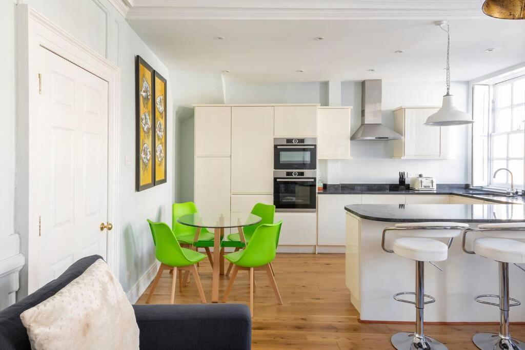 Beautiful Apartment, Incredible Central Location 바스 외부 사진
